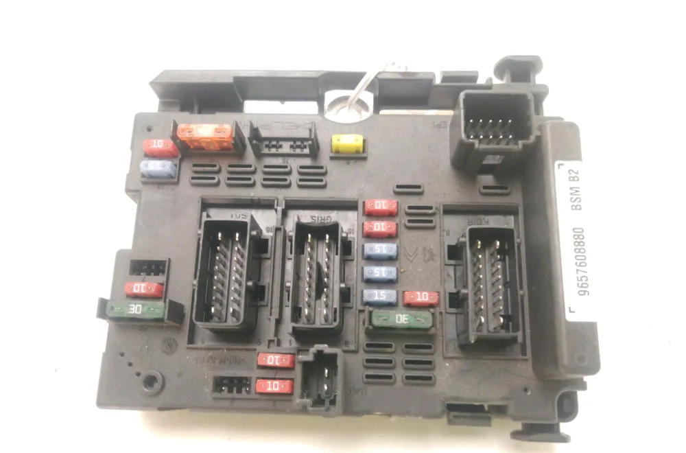 Platine fusible av Peugeot 206 3-5 portes (2A-C) 1.1 i (1998-2007) occasion