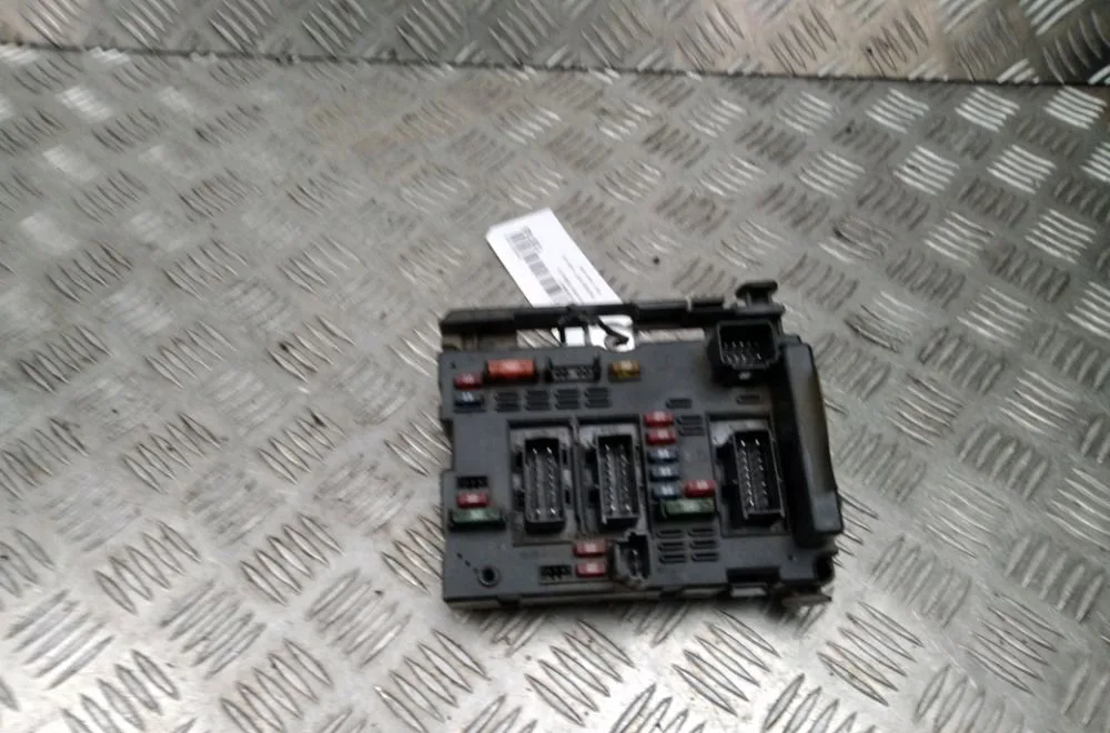 Platine fusible av Peugeot 307 (3A-C) 1.4 hdi (2001-2005) occasion