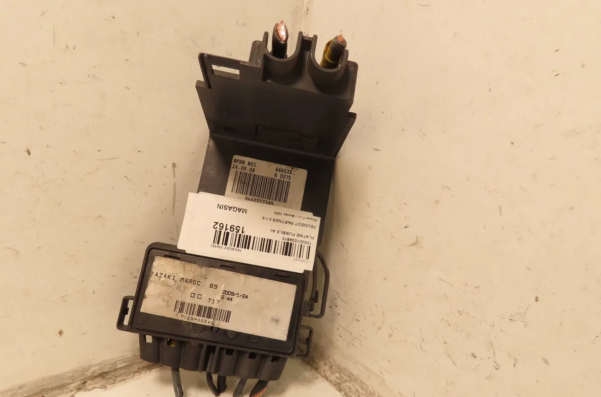 Platine fusible av Peugeot PARTNER TEPEE 1.6 hdi (2010) occasion