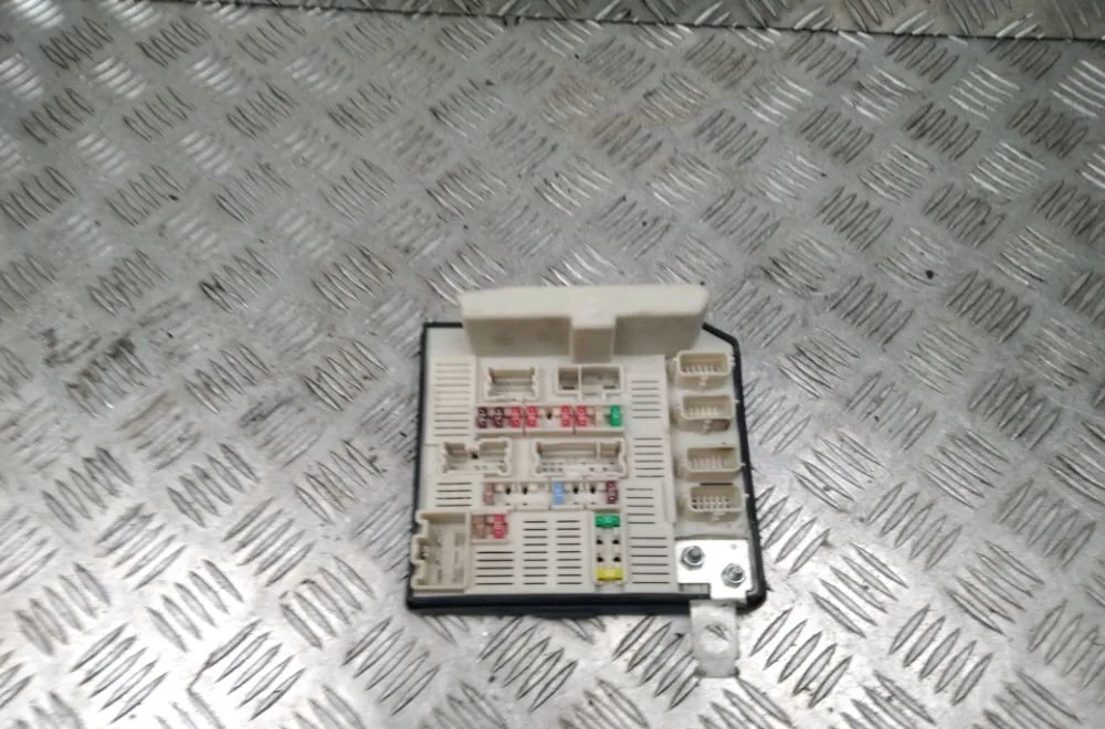Platine fusible av Renault KANGOO Express (FC0-1_) 1.5 dci (fc1e) (2005) 4 portes occasion