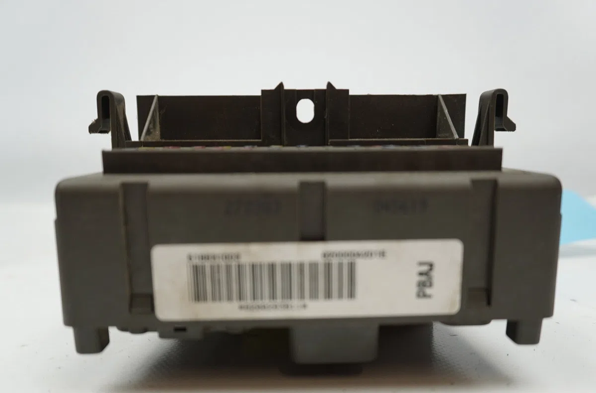 Platine fusible av Renault LAGUNA II (BG0-1_) 1.8 16v (bg04, bg0b, bg0c, bg0v) (2001-2005) occasion