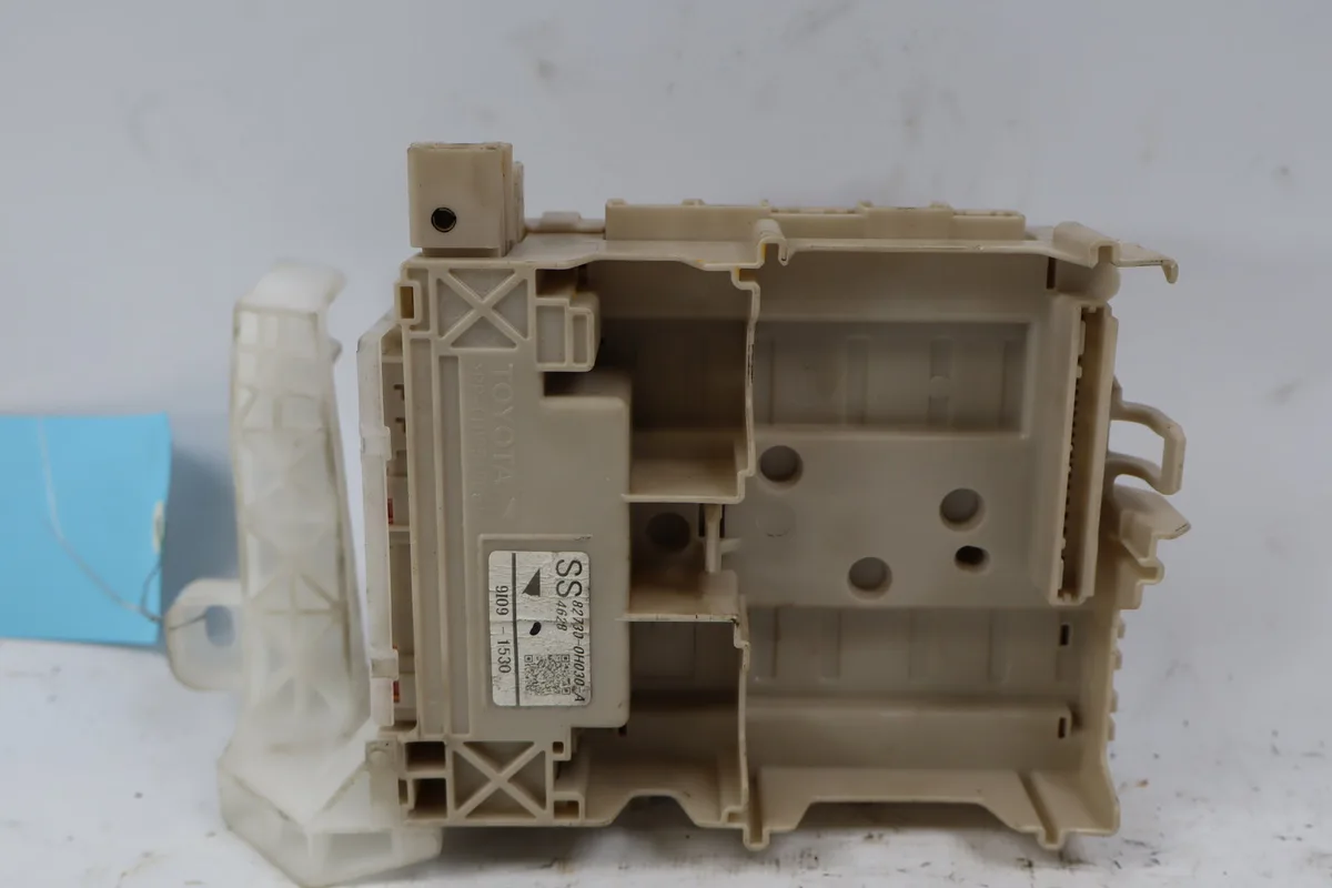Platine fusible habitacle Citroën C1 II (PA_, PS_) 1.0 vti 72 (2018) 5 portes occasion