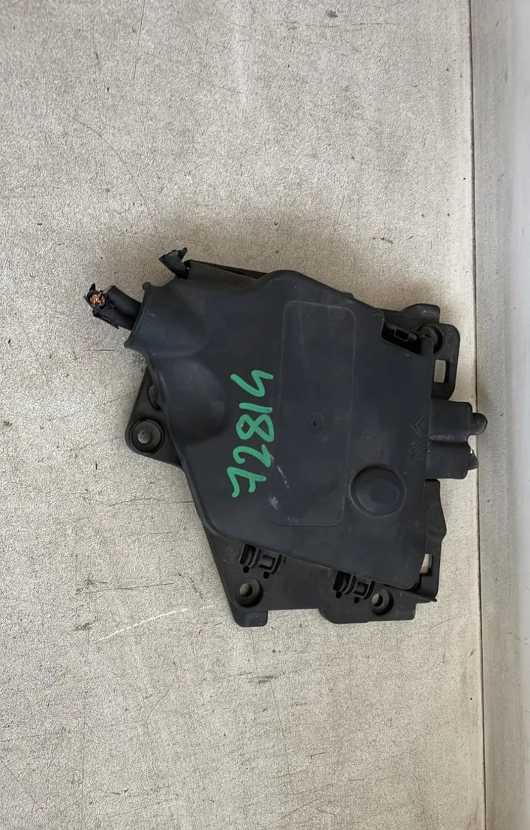 Platine fusible habitacle Citroen C3 II (SC_) 1.6 bluehdi 75 (2015) occasion