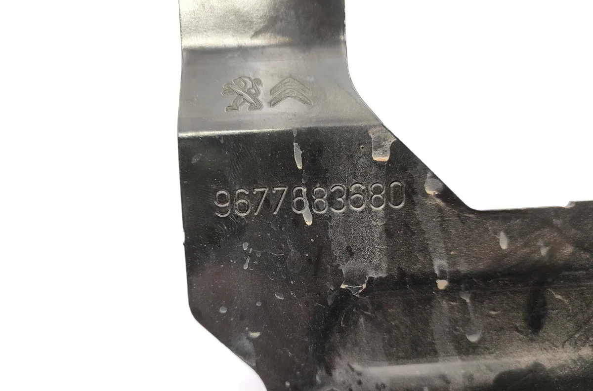 Platine fusible habitacle PEUGEOT 308 2 SW PHASE 1 BREAK occasion