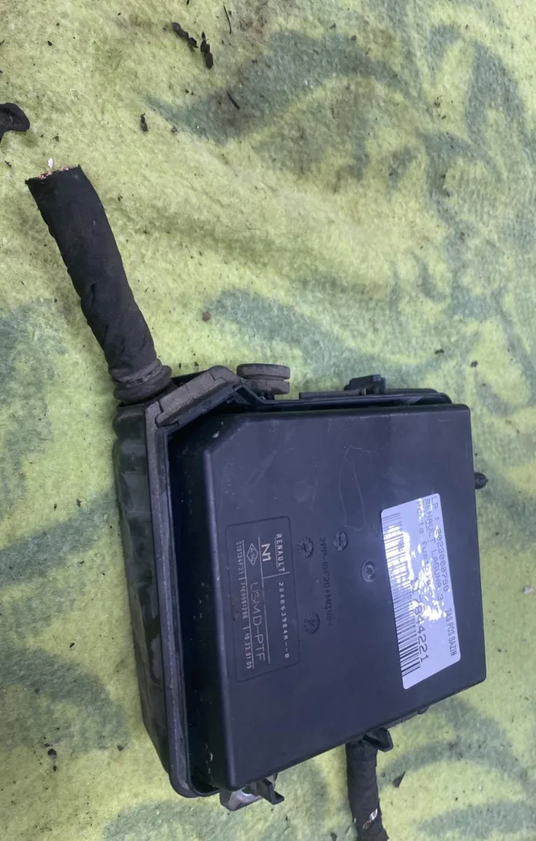 Platine fusible habitacle RENAULT LAGUNA 3 PHASE 1 occasion