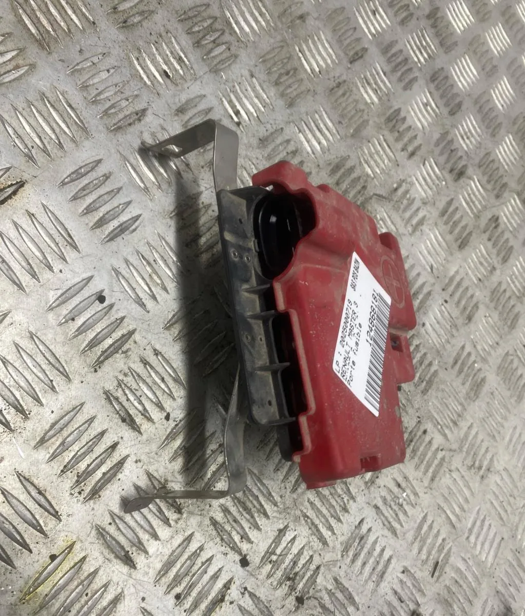 Platine fusible habitacle RENAULT MASTER 3 PHASE 2 occasion