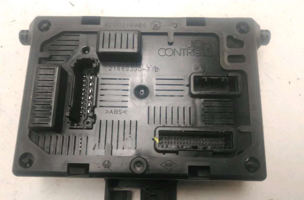 Platine fusible habitacle Renault MODUS - GRAND MODUS (F-JP0_) 1.5 dci (fp0f, jp0f) (2004) 5 portes occasion