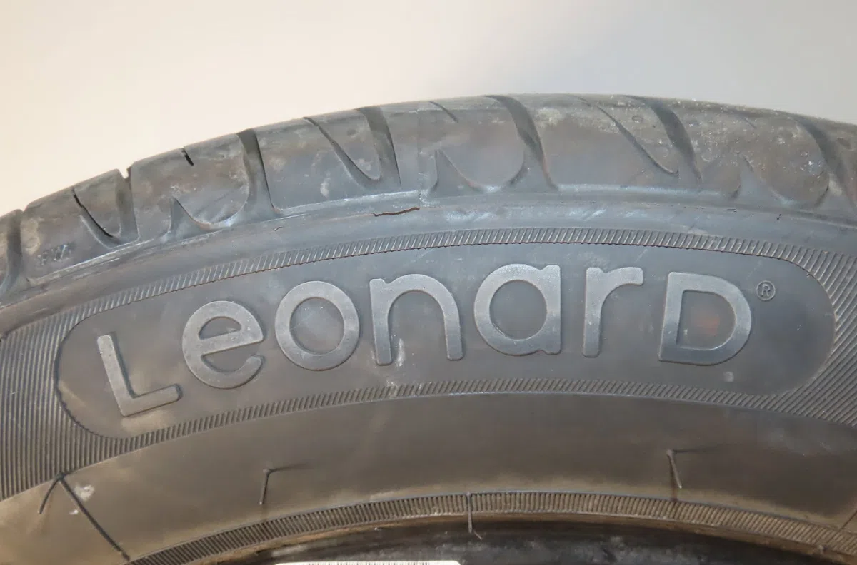 Pneumatiques Seat ALTEA (5P1) 1.6 tdi (2009) occasion