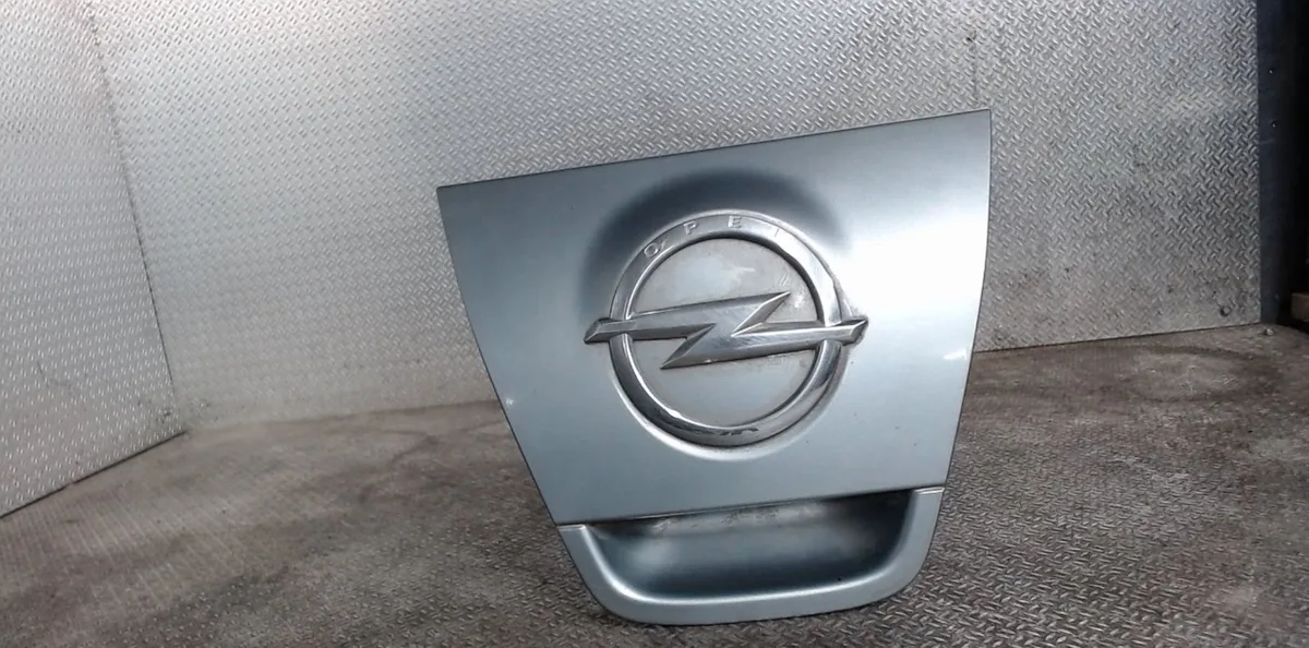 Poignee ext hayon OPEL ASTRA J ASTRA J PHASE 1 occasion