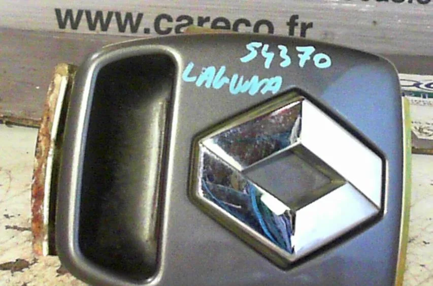 Poignee ext hayon RENAULT LAGUNA 2  LAGUNA 2 PHASE 1 occasion
