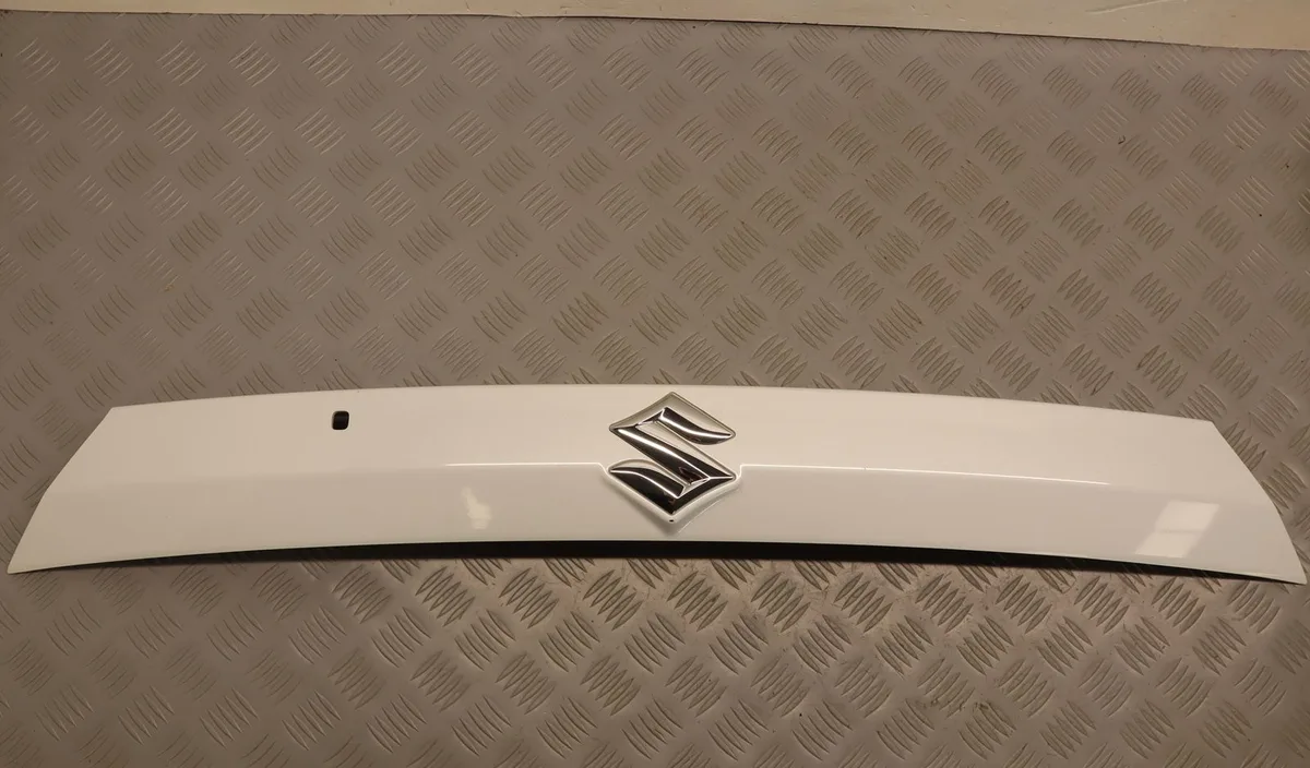 Poignee ext hayon Suzuki VITARA (LY) 1.4 t allgrip (apk 414) (2015) occasion