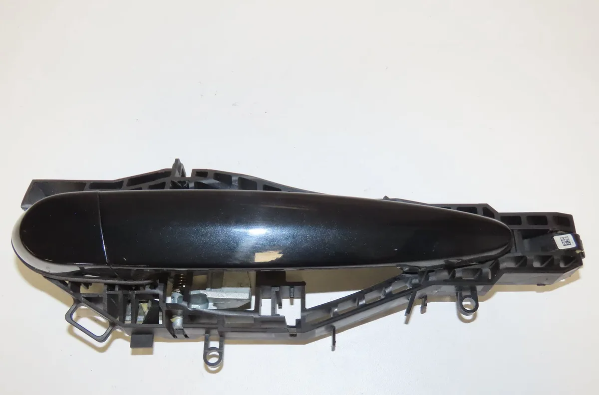 Poignee ext porte ard Bmw 1 (F20) 118 d (2011-2015) occasion