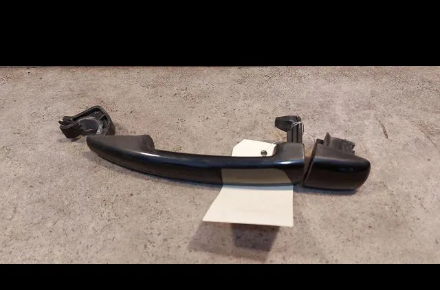 Poignee ext porte ard Citroen C3 II (SC_) 1.4 hdi 70 (sc8hzc, sc8hr0, sc8hp4) (2009) 5 portes occasion