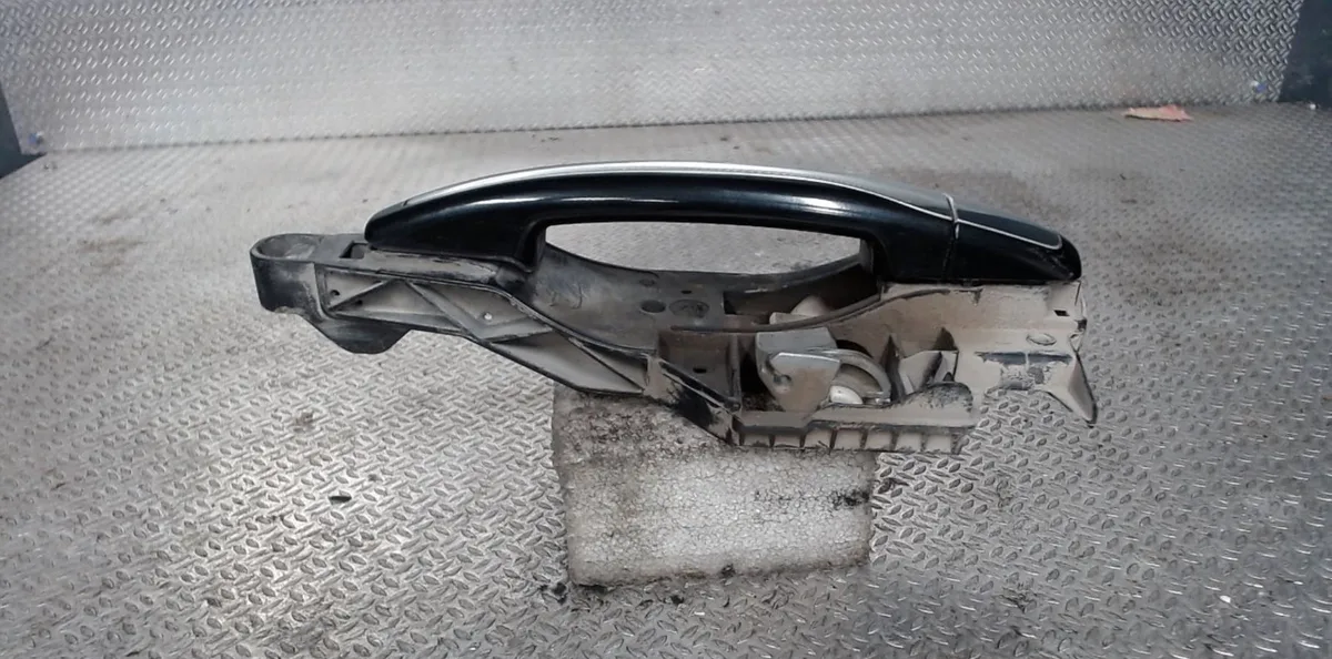 Poignee ext porte ard Citroen C5 III (RD_) 2.2 hdi 200 (2010) occasion