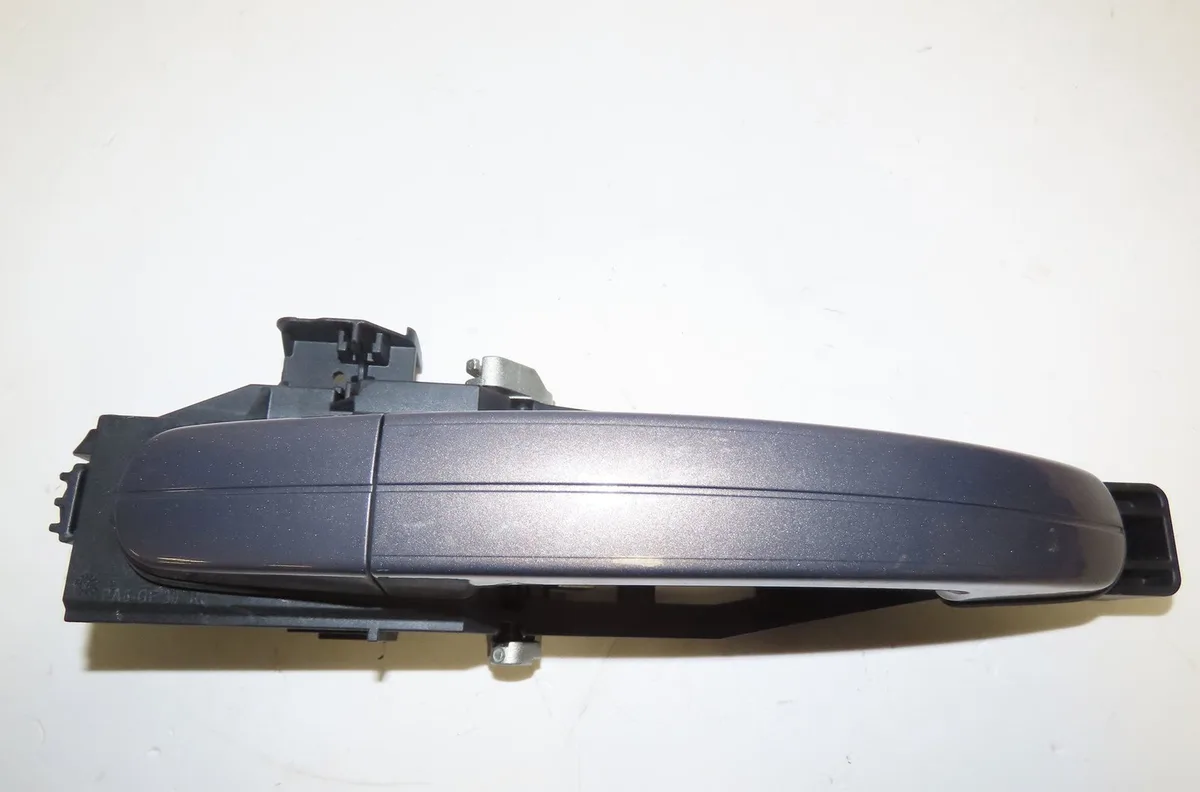 Poignee ext porte ard Ford C-MAX II (DXA-CB7, DXA-CEU) 1.0 ecoboost (2012-2019) occasion