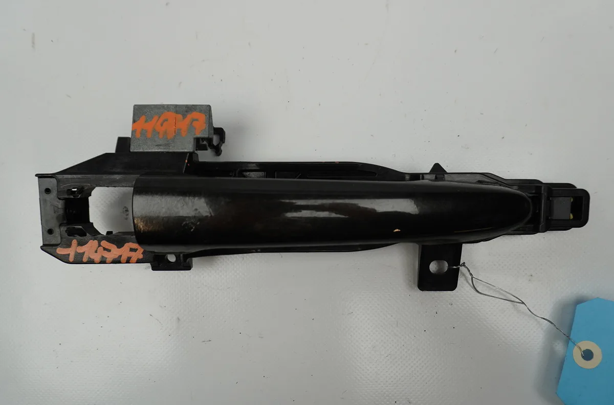 Poignee ext porte ard Mazda 2 (DE_, DH_) 1.3 (de3fs) (2007-2015) occasion