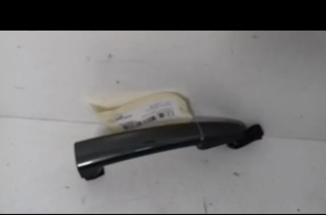 Poignee ext porte ard Peugeot 207-207 (WA_, WC_) 1.6 hdi (2006-2013) 5 portes occasion