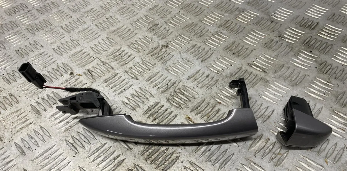 Poignee ext porte ard RENAULT SCENIC 4 occasion