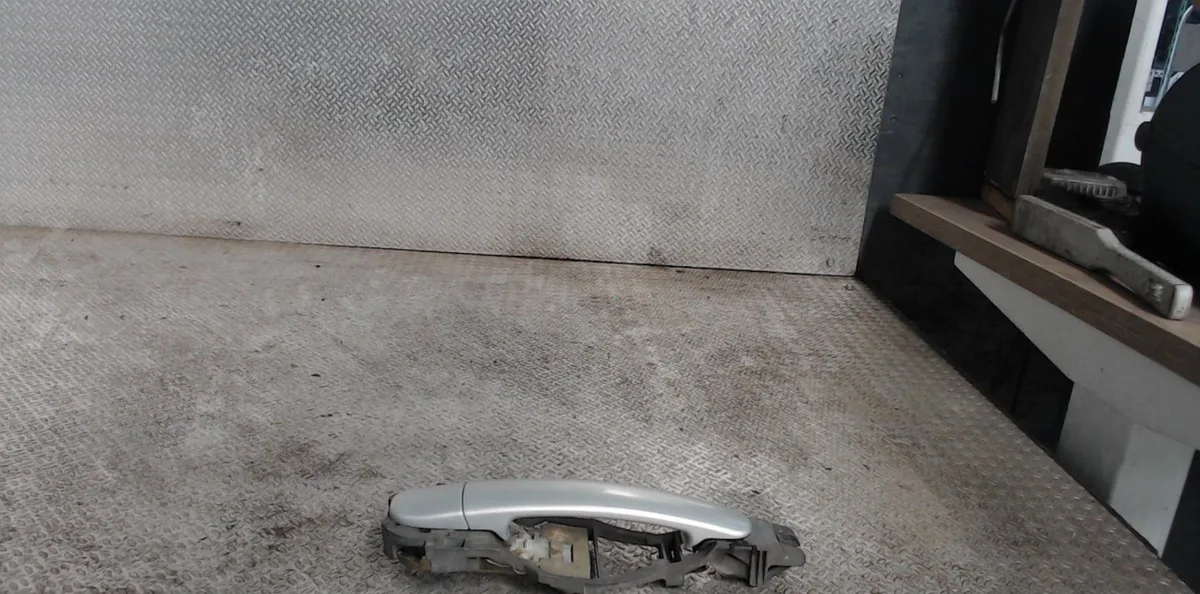 Poignee ext porte ard Seat TOLEDO II (1M2) 1.9 tdi (1999-2004) occasion