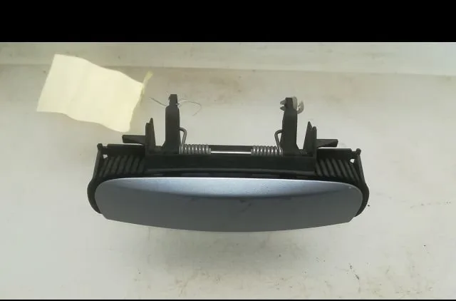 Poignee ext porte arg Audi A3 Sportback (8PA) 1.9 tdi (2004-2010) occasion