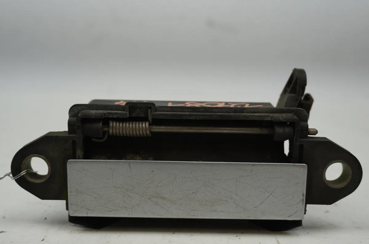Poignee ext porte arg Audi A4 B5 (8D2) 1.9 tdi (1995-2000) occasion
