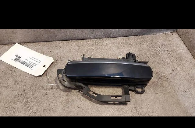 Poignee ext porte arg Audi A6 C6 (4F2) 2.4 (2004-2008) occasion