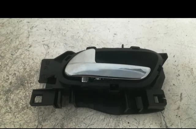 Poignee ext porte arg Citroen C3 PICASSO (SH_) 1.6 hdi (2009) 5 portes occasion