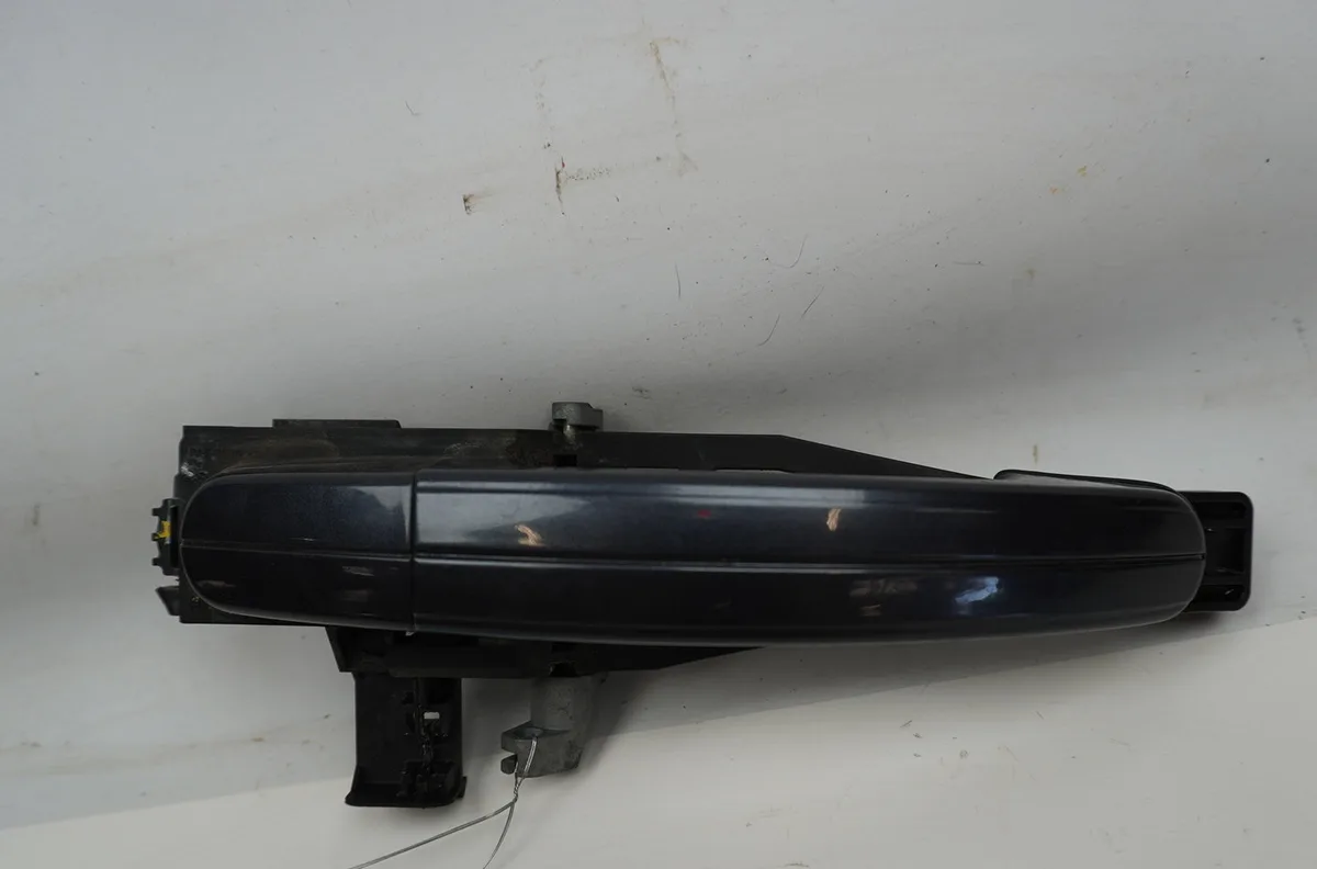 Poignee ext porte arg Ford C-MAX (DM2) 1.8 tdci (2007-2010) 5 portes occasion