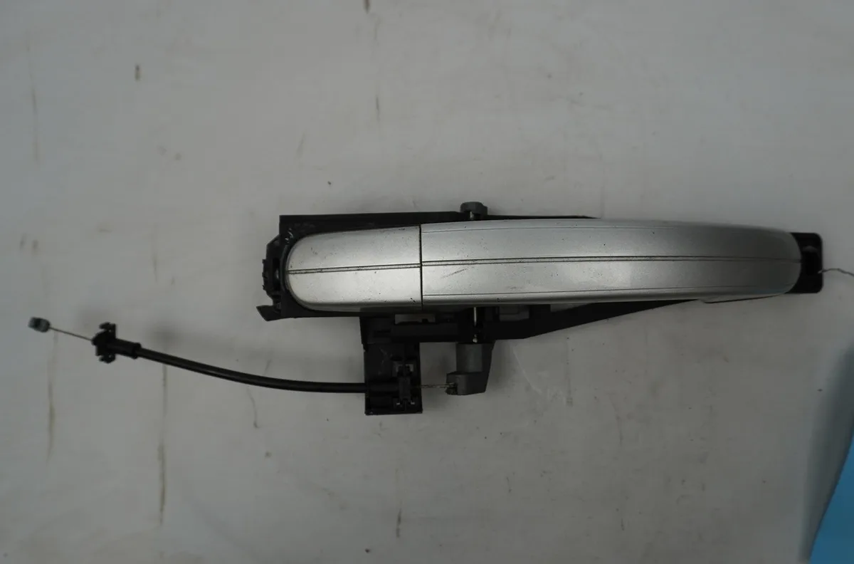 Poignee ext porte arg Ford FOCUS II (DA_, HCP, DP) 1.6 tdci (2004-2012) occasion
