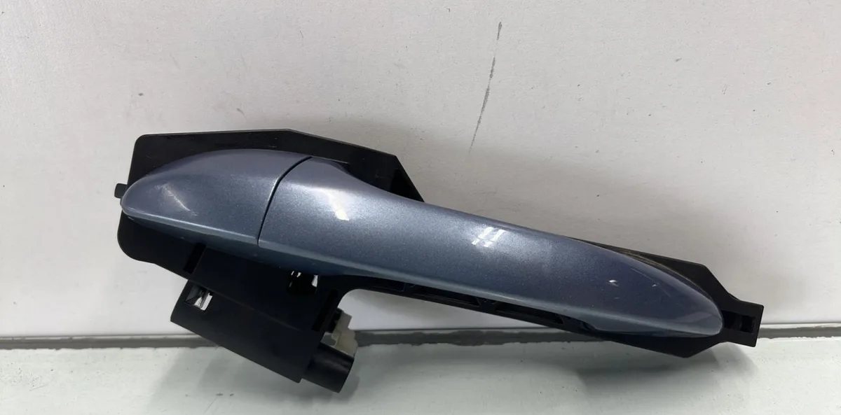 Poignee ext porte arg HYUNDAI I 20 2 PHASE 1 occasion