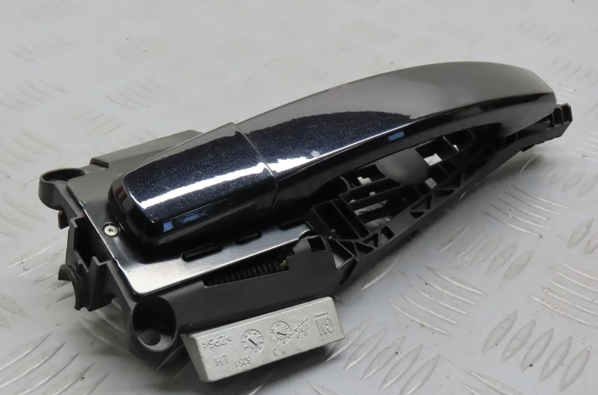 Poignee ext porte arg Opel ASTRA J (P10) 2.0 cdti (68) (2009-2015) occasion