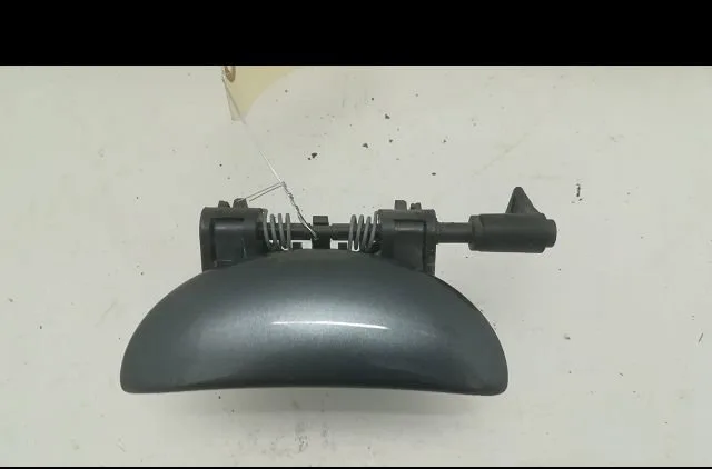 Poignee ext porte arg Peugeot 206 (2L_, 2M_) 1.4 i (2lkfwa, 2mkfwa) (2009-2013) 3 portes occasion