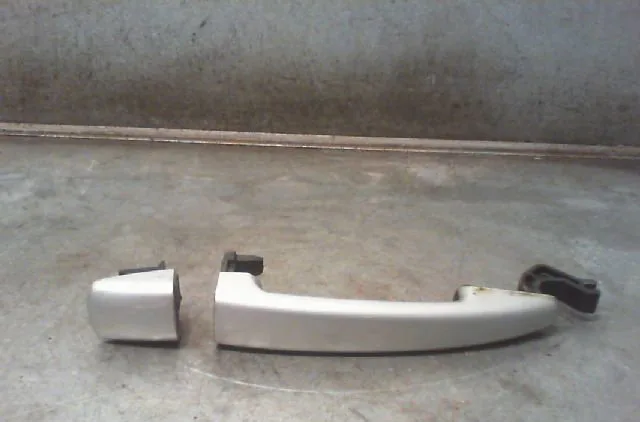 Poignee ext porte arg PEUGEOT 207 Phase 1 04-2006--06-2013 occasion