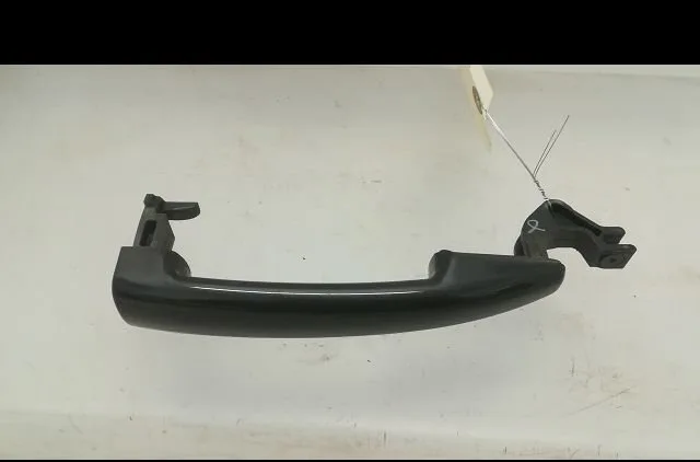 Poignee ext porte arg Peugeot 407 (6D_) 2.0 hdi 135 (6drhrh, 6drhre, 6drhrg, 6drhrj) (2004-2010) 4 portes occasion