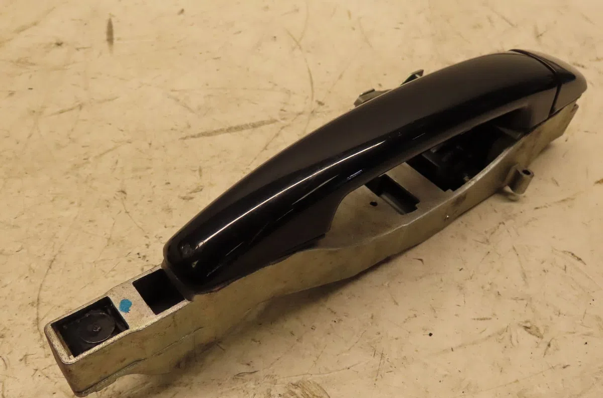 Poignee ext porte arg Peugeot 407 (6D_) 2.0 hdi (6drhrh) (2009-2010) occasion