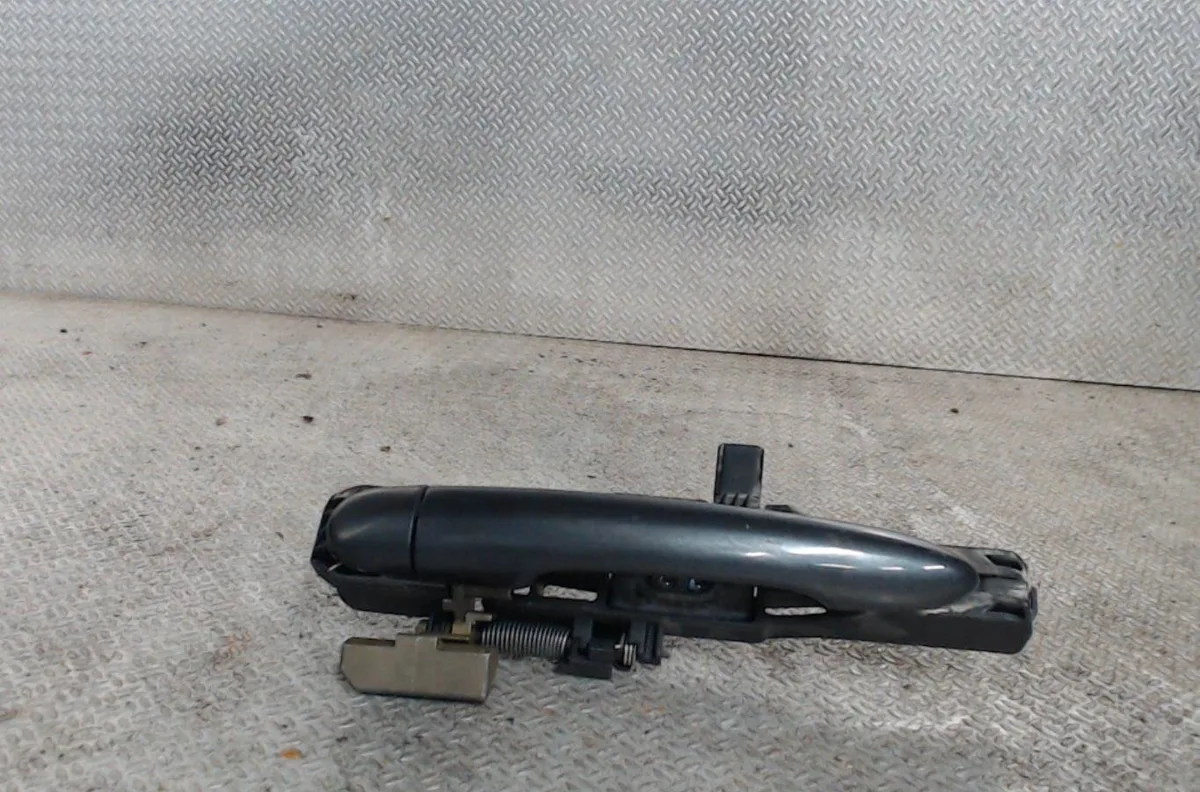 Poignee ext porte arg Renault LAGUNA II (BG0-1_) 1.9 dci (bg08, bg0g) (2001-2007) occasion