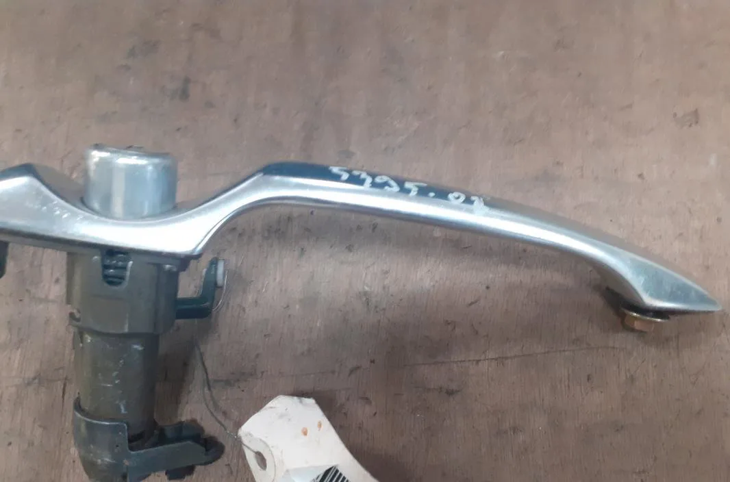 Poignee ext porte avd Alfa romeo 156 (932_) 2.4 jtd (932axc) (2002-2005) occasion