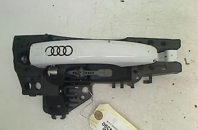 Poignee ext porte avd Audi A4 B8 Avant (8K5) 2.0 tdi (2008-2015) occasion