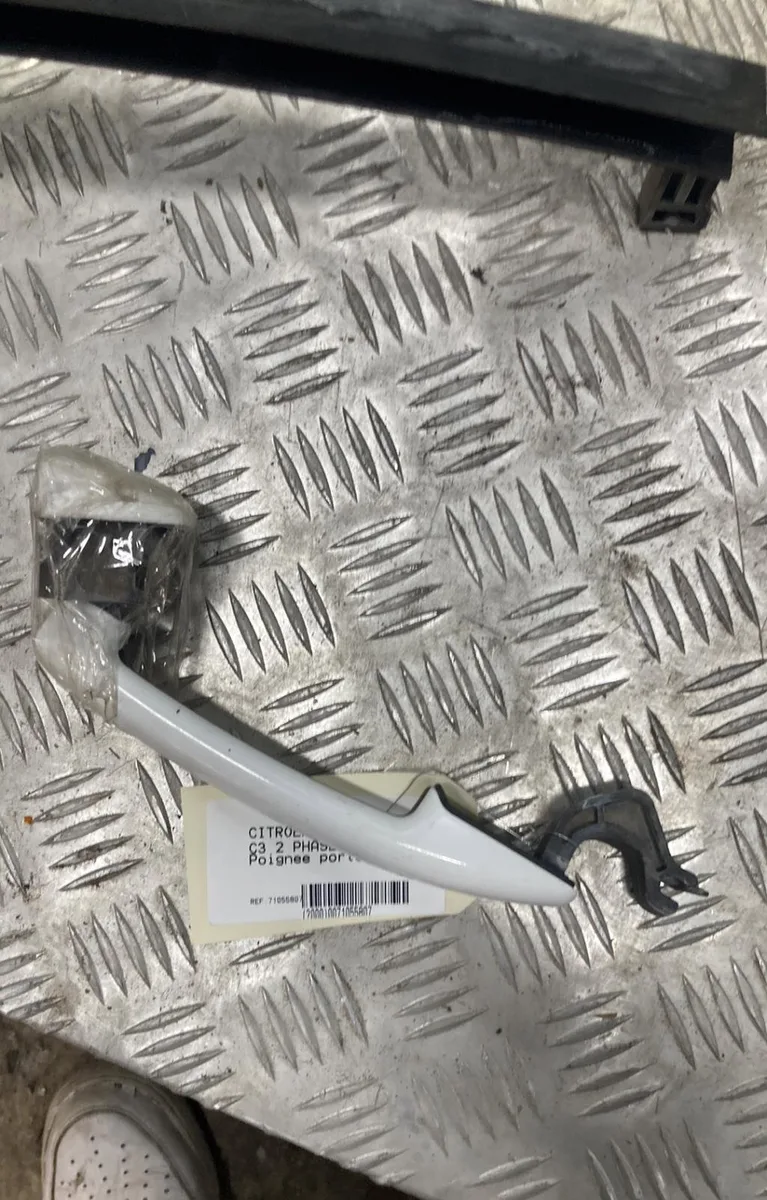 Poignee ext porte avd CITROEN C3 2 PHASE 1 occasion