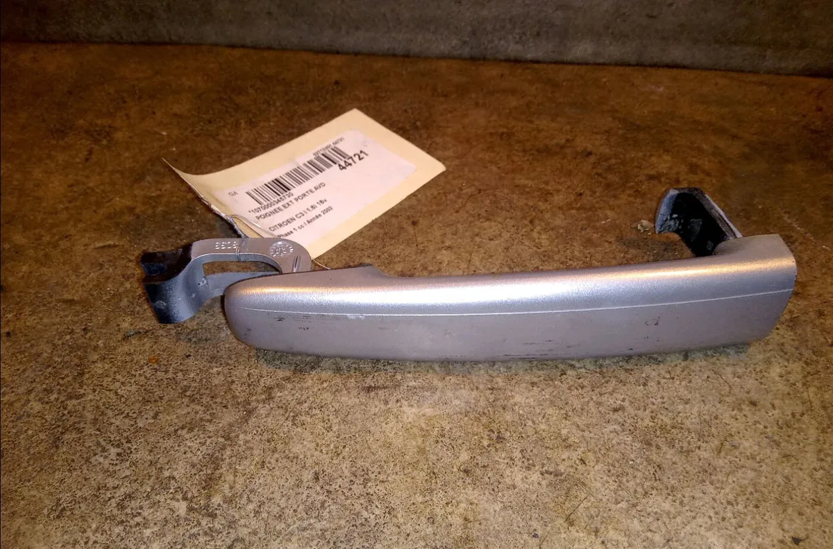 Poignee ext porte avd Citroen C3 I (FC_, FN_) 1.6 16v (2002-2010) 5 portes occasion