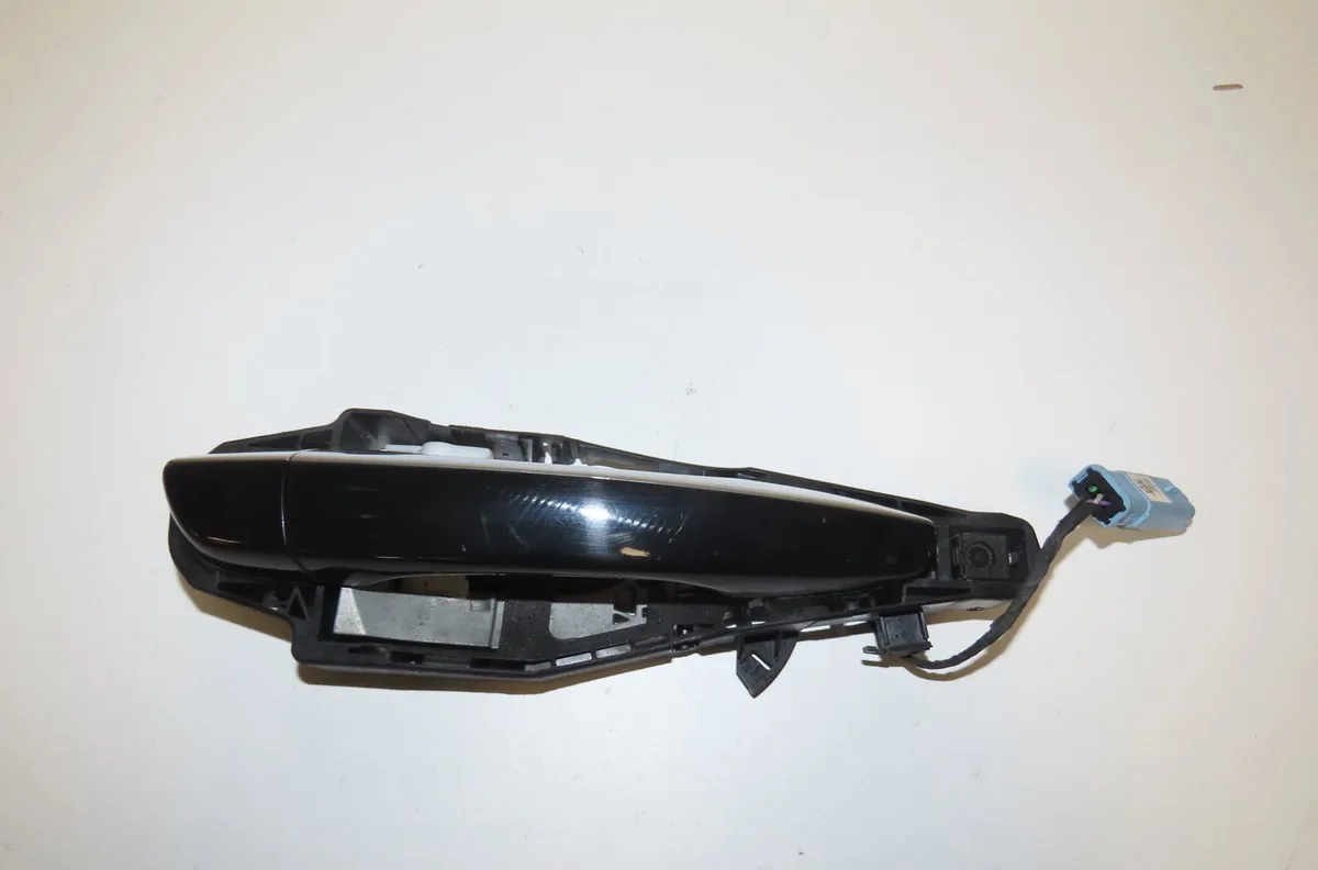 Poignee ext porte avd Citroen C4 GRAND PICASSO II (DA_, DE_) 2.0 bluehdi 150 (2013) occasion