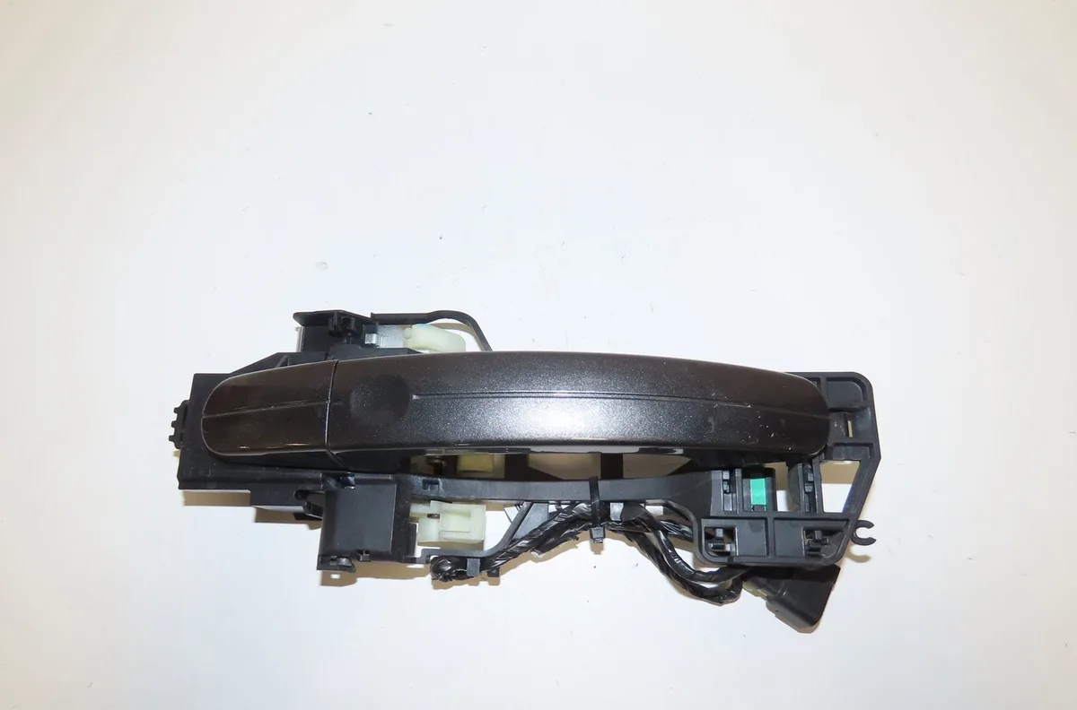 Poignee ext porte avd Ford KUGA II (DM2) 2.0 tdci (2013-2014) occasion