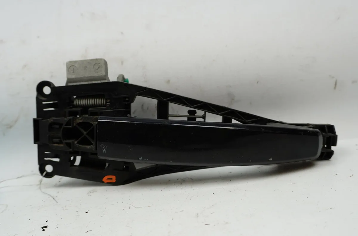 Poignee ext porte avd Opel TIGRA TwinTop (X04) 1.8 (r97) (2004-2010) occasion
