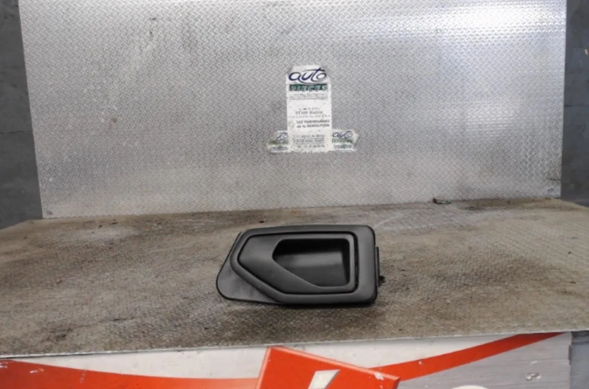 Poignee ext porte avd PEUGEOT 306  306 PHASE 2 occasion