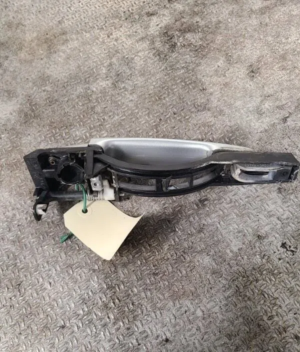 Poignee ext porte avd PEUGEOT 307  307 PHASE 1 BREAK occasion