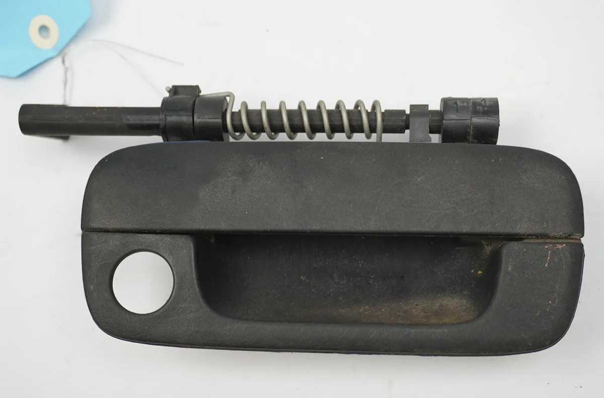 Poignee ext porte avd Peugeot 406 (8B) 1.6 (1995-2004) occasion