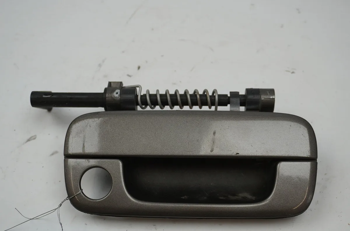 Poignee ext porte avd Peugeot 406 (8B) 2.0 16v (2000-2004) occasion