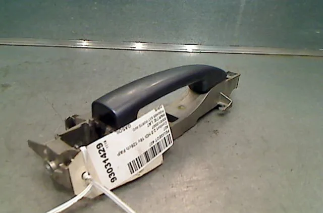 Poignee ext porte avd PEUGEOT 407 2007 occasion