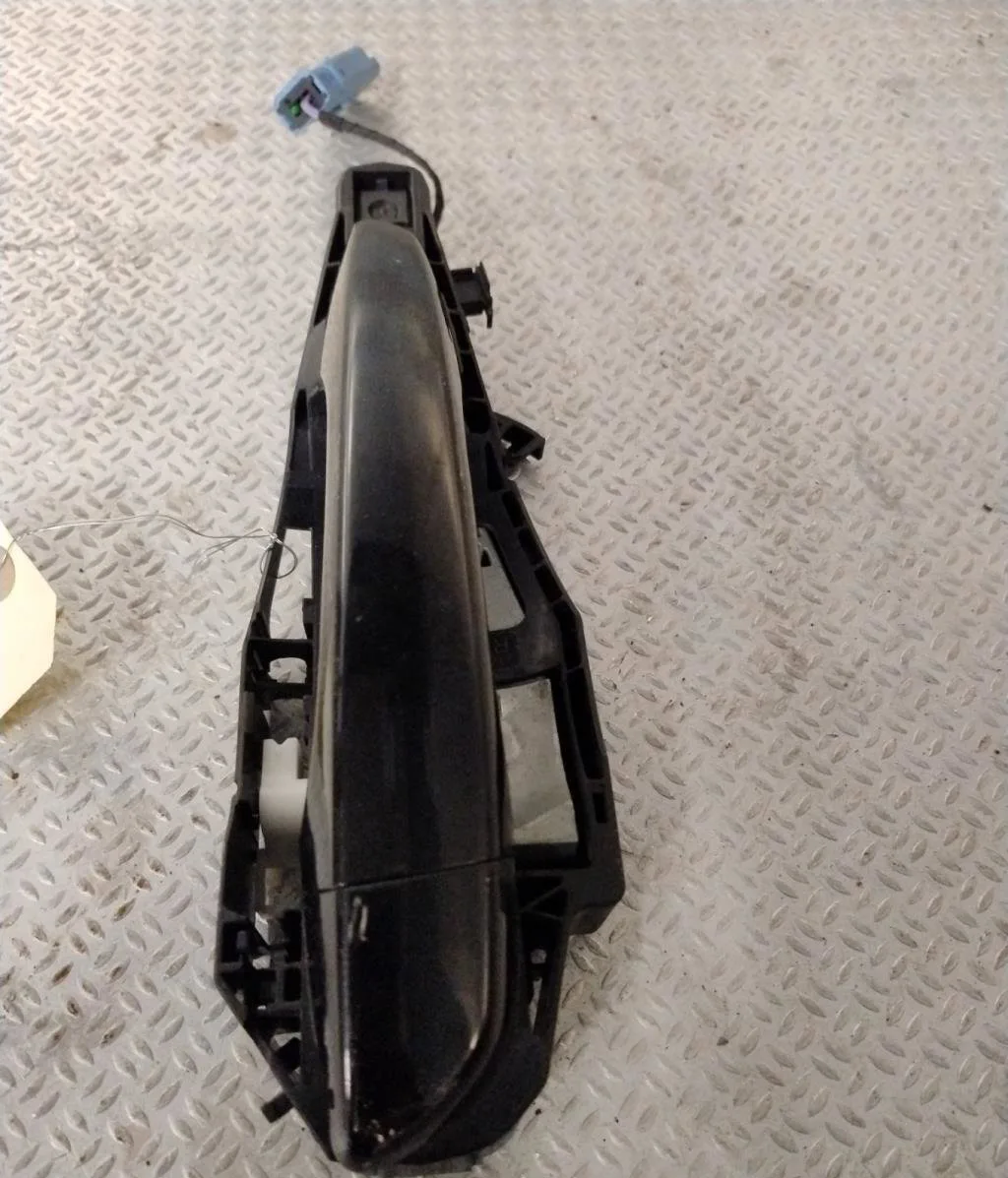 Poignee ext porte avd PEUGEOT 5008 2  5008 2 PHASE 1 occasion