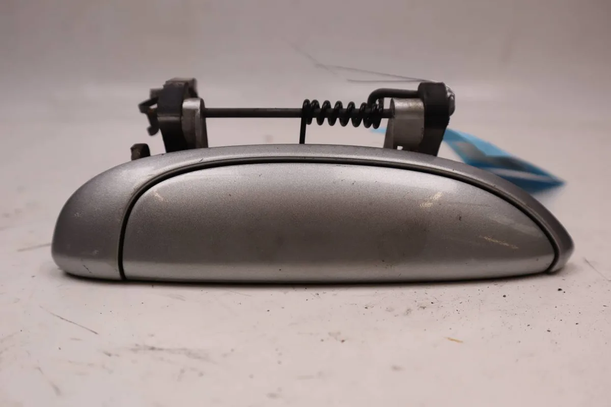 Poignee ext porte avd Renault CLIO II (BB_, CB_) 1.2 16v (bb05, bb0w, bb11, bb27, bb2t, bb2u, bb2v, cb05,... (2001-2016)